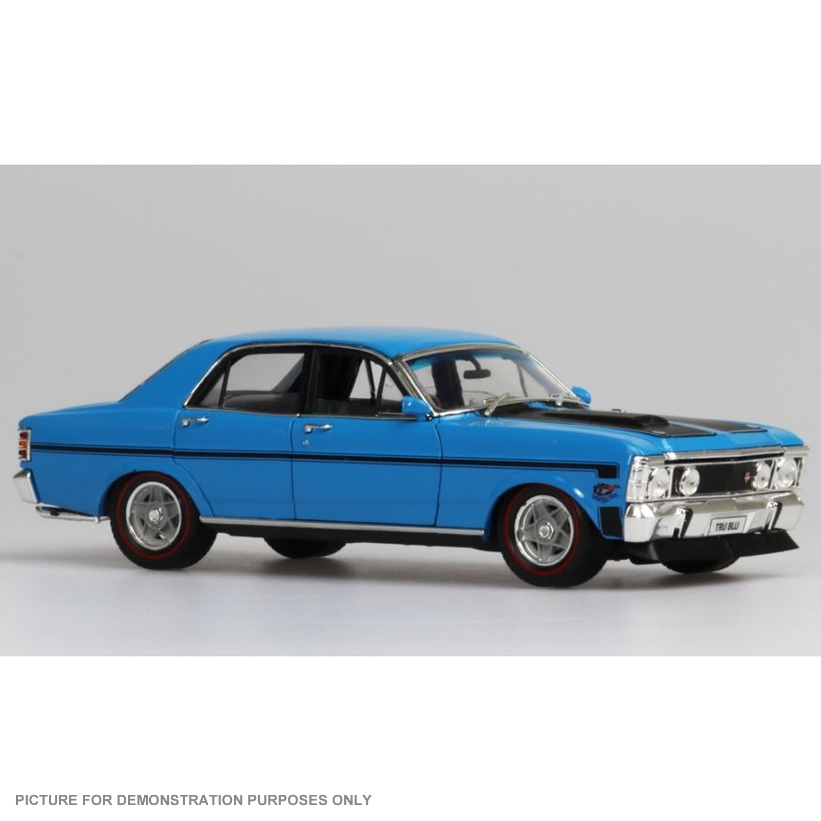 DDA Collectibles Series - 1:24 Blue / Gold Trim 1970 Ford Falcon XW GTHO Phase II